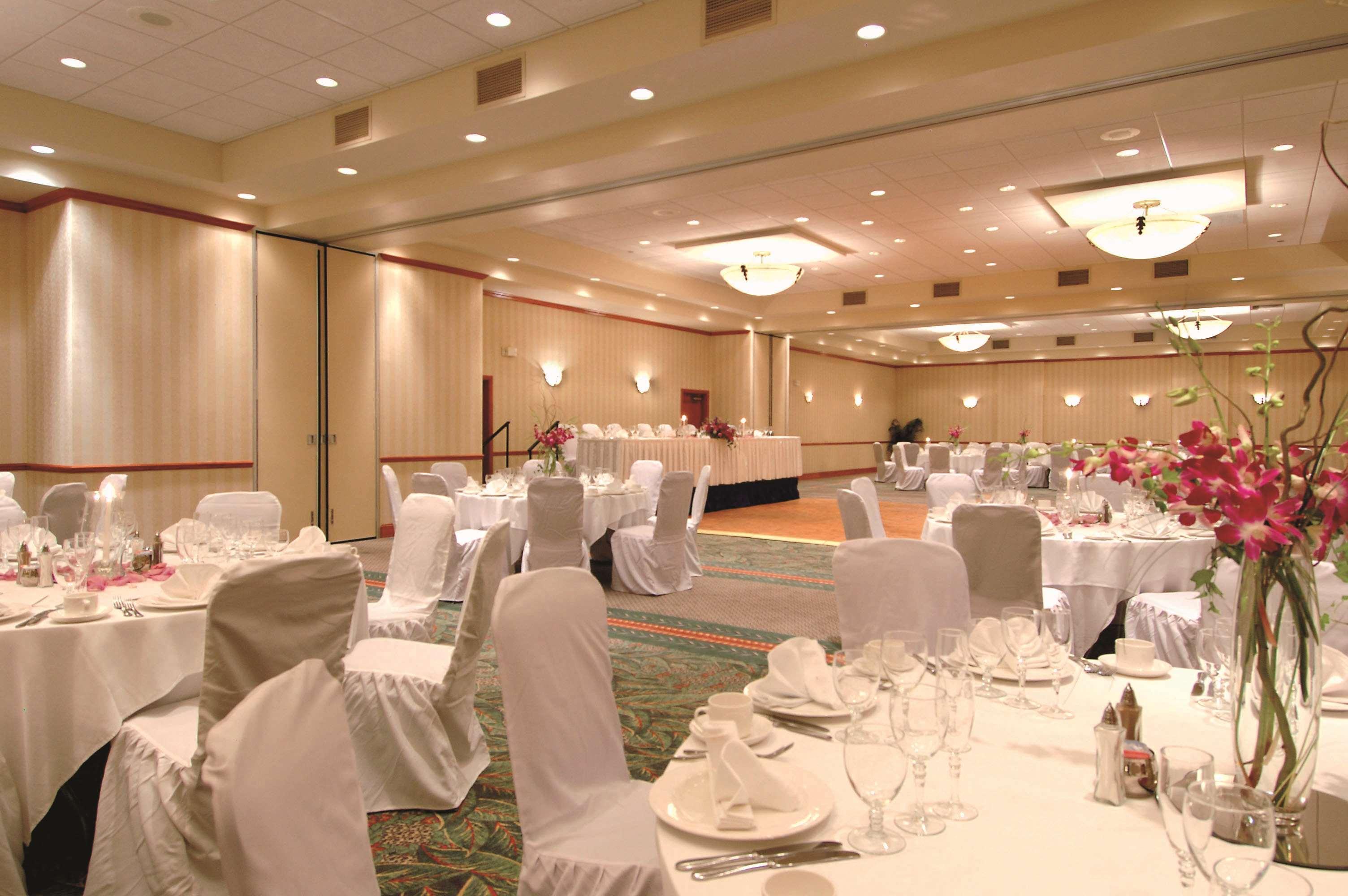 Hilton Garden Edmonton International Airport 3*